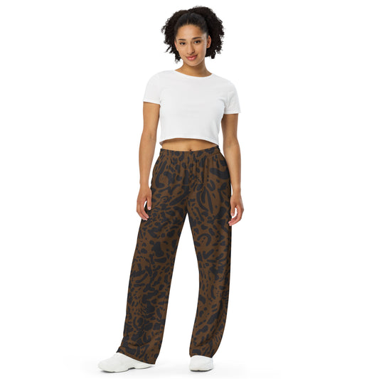 Salvaje Collection in Brown wide-leg pants